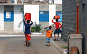 Africains  la recherche d'eau